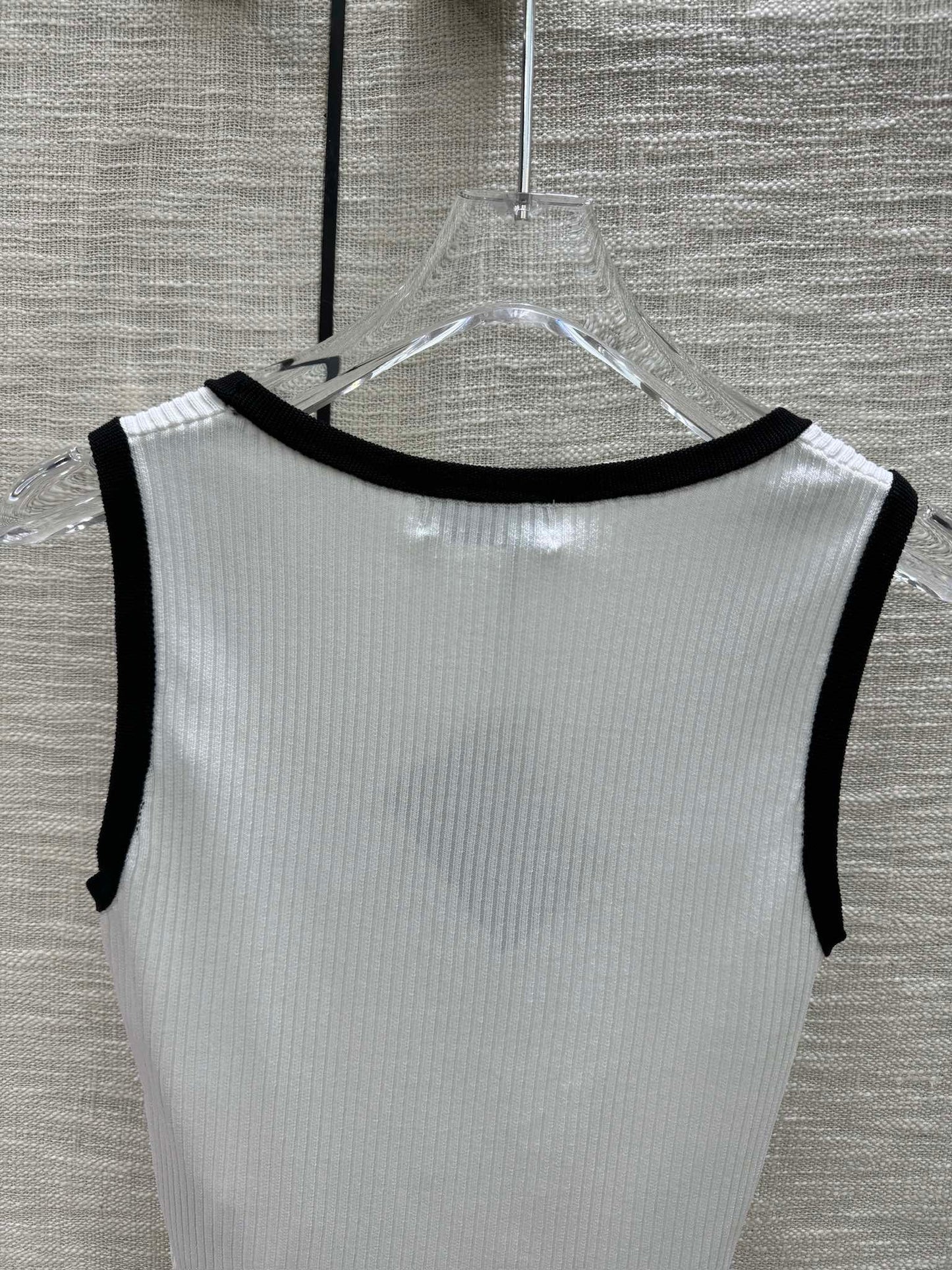 穆M家-2404 撞色方領針織背心 白色