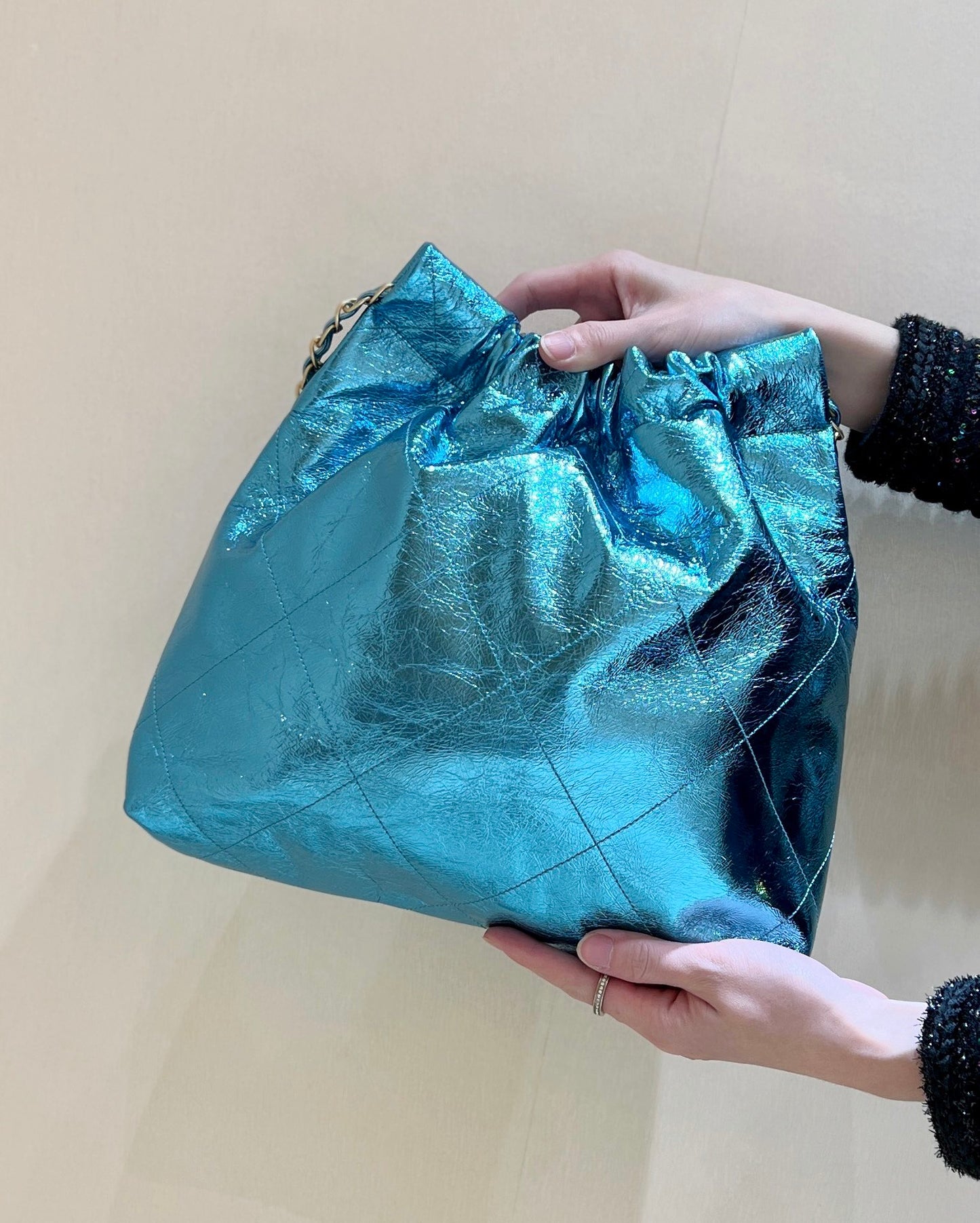 小香家-25C 22Bag 金屬皮 藍色