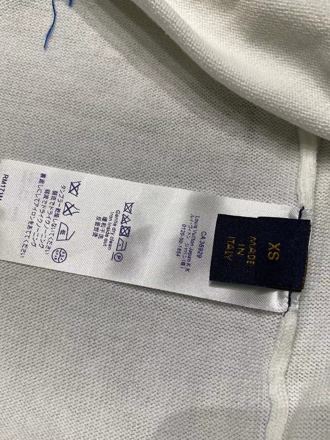 2404079