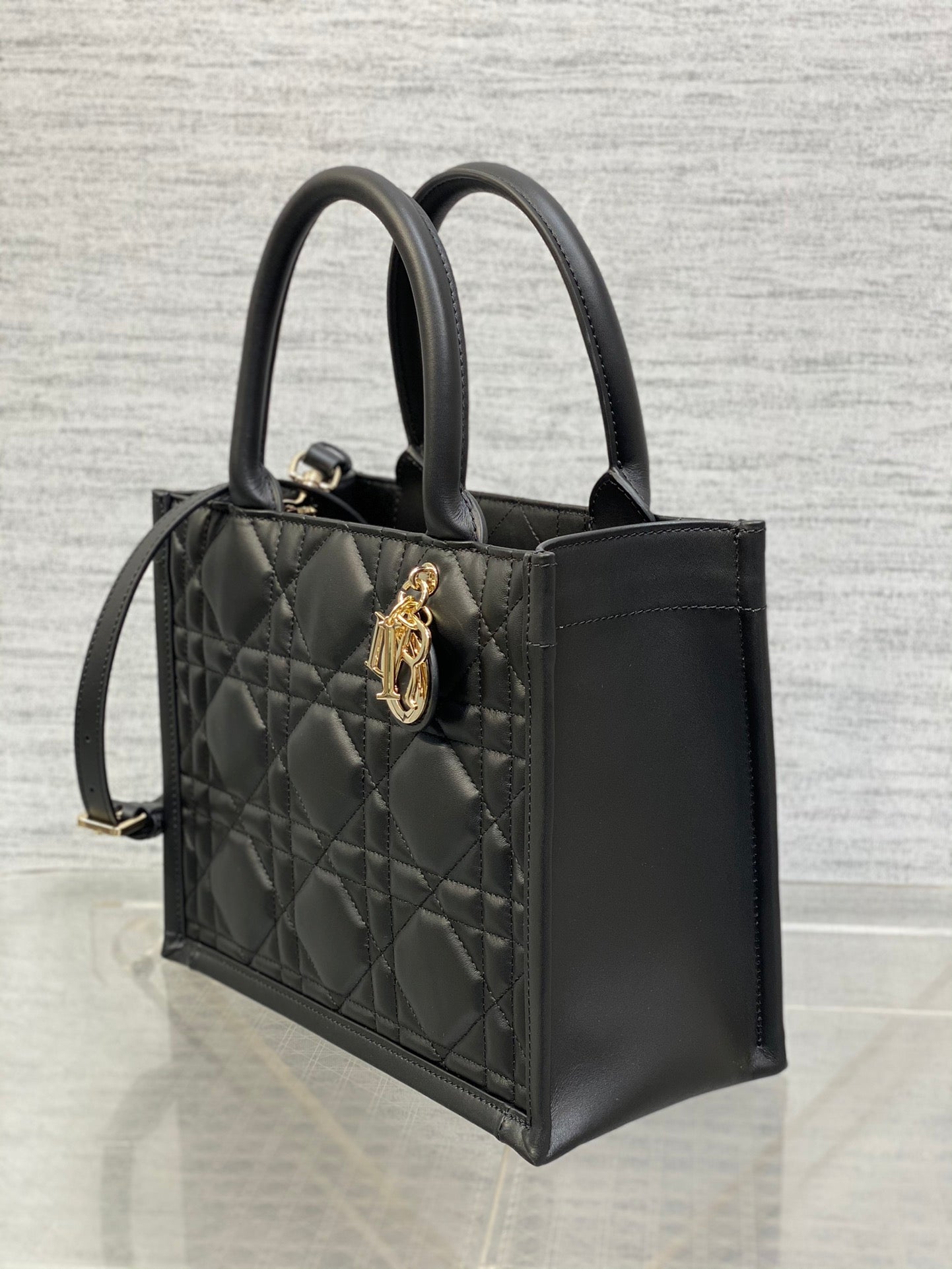 迪D家-秋冬新款 Tote 籐格紋圖騰皮革 中號