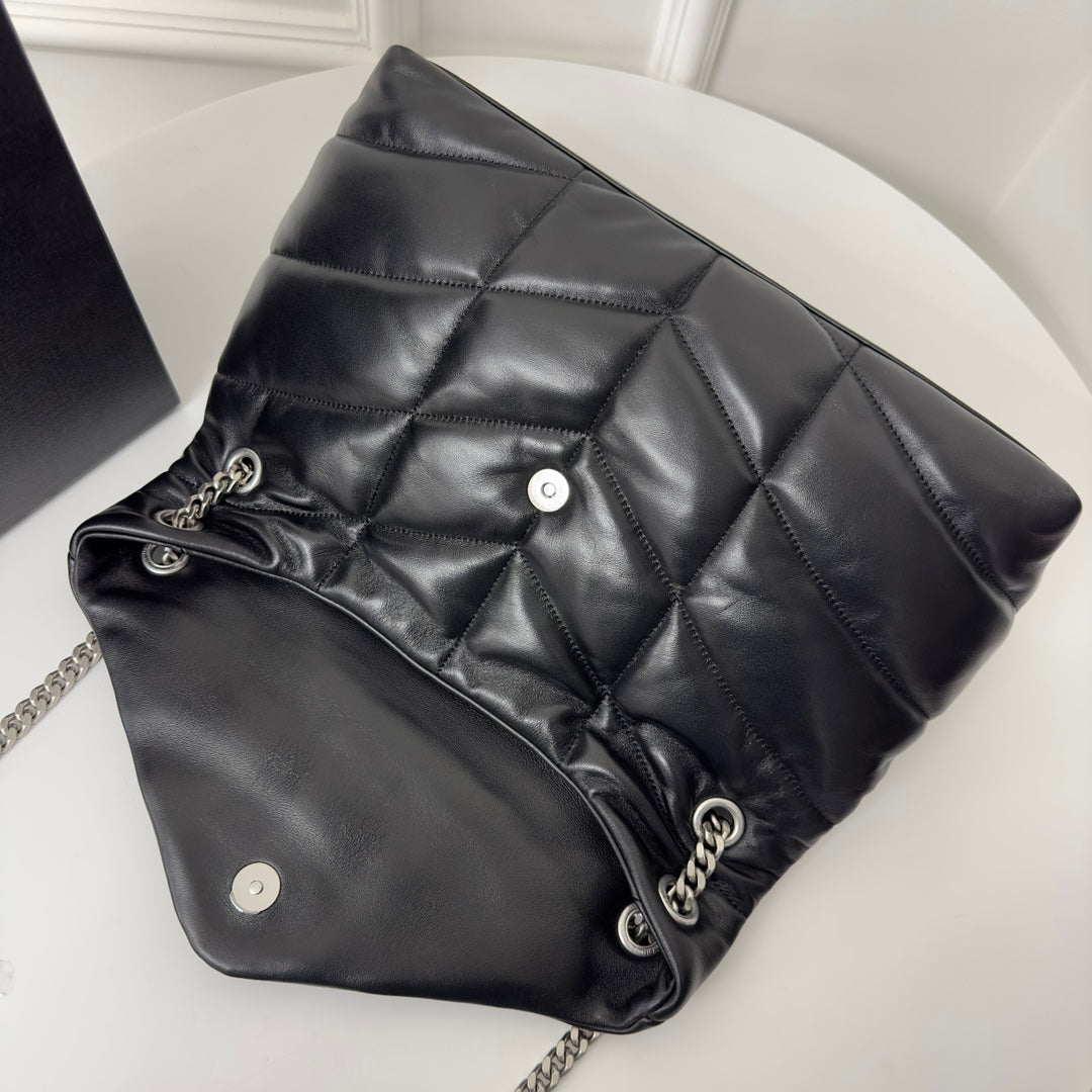 聖Y羅-Loulou Puffer 35cm 絎縫小羊皮雲朵包 黑色銀扣