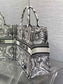 迪D家-2024春夏系列 Book Tote 太陽刺繡 黑白色 大號