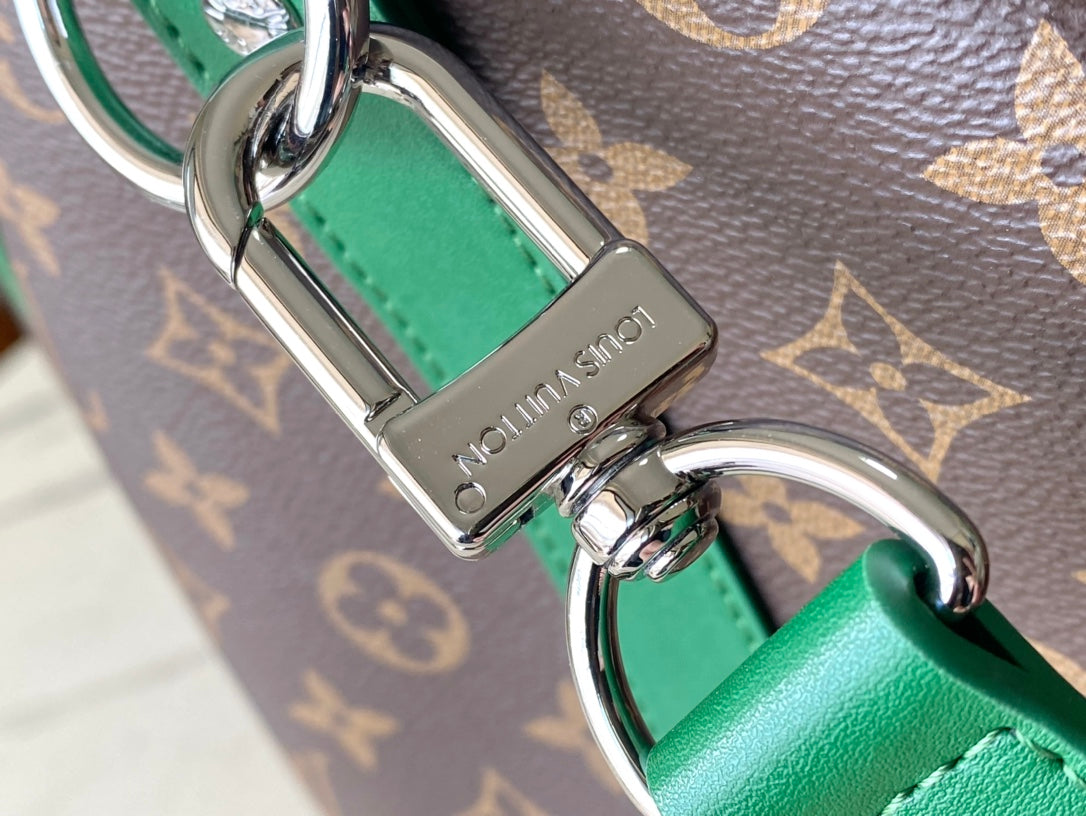 M46774 路L家-Keepall Bandouliere旅行袋 綠色男款