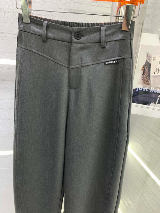 賽C家-2403 新款簡約銜接邊彎刀型西裝褲