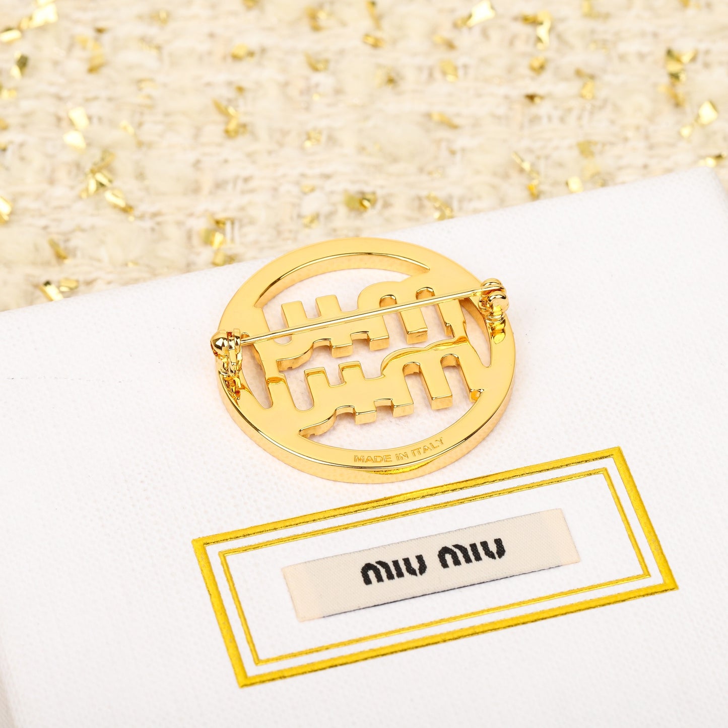 Miu Miu-胸針001