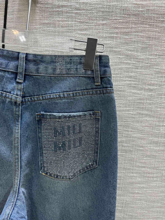 穆M家-2404 口袋燙鑽直筒牛仔褲