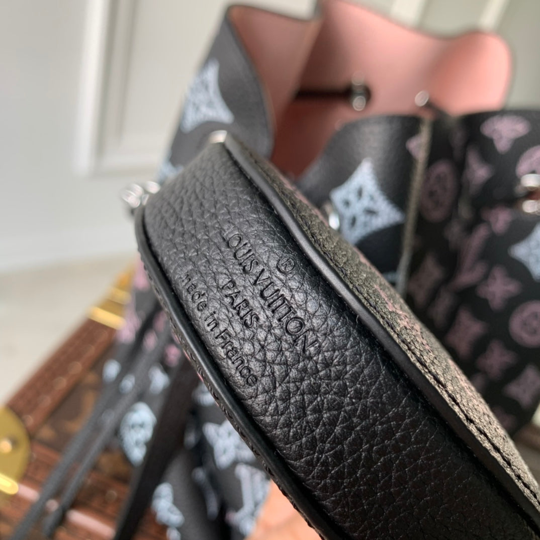 M21096 路L家-Bella Tote 托特包 獨家黑