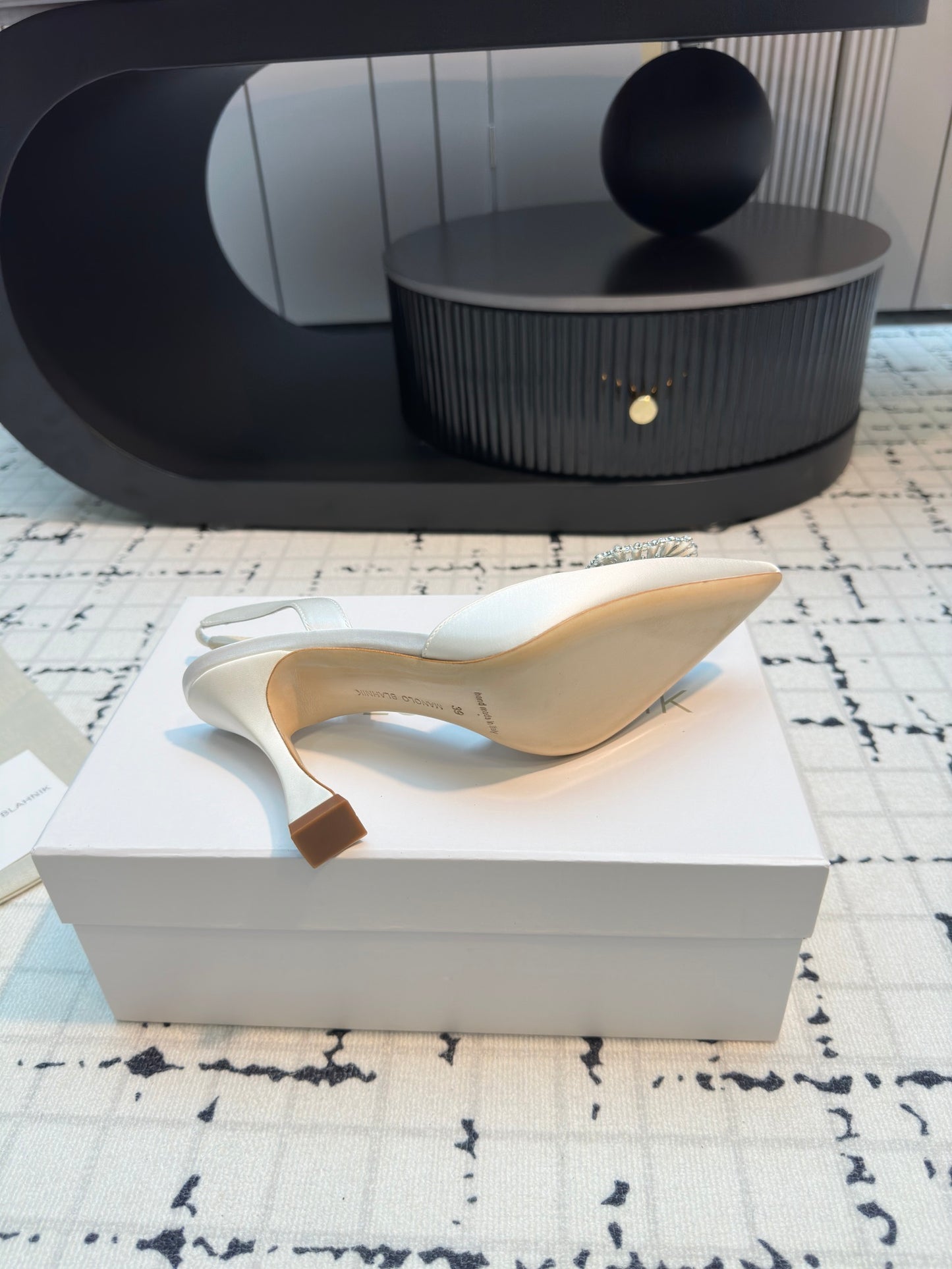 Manolo Blahnik-2024 高跟鞋 白色