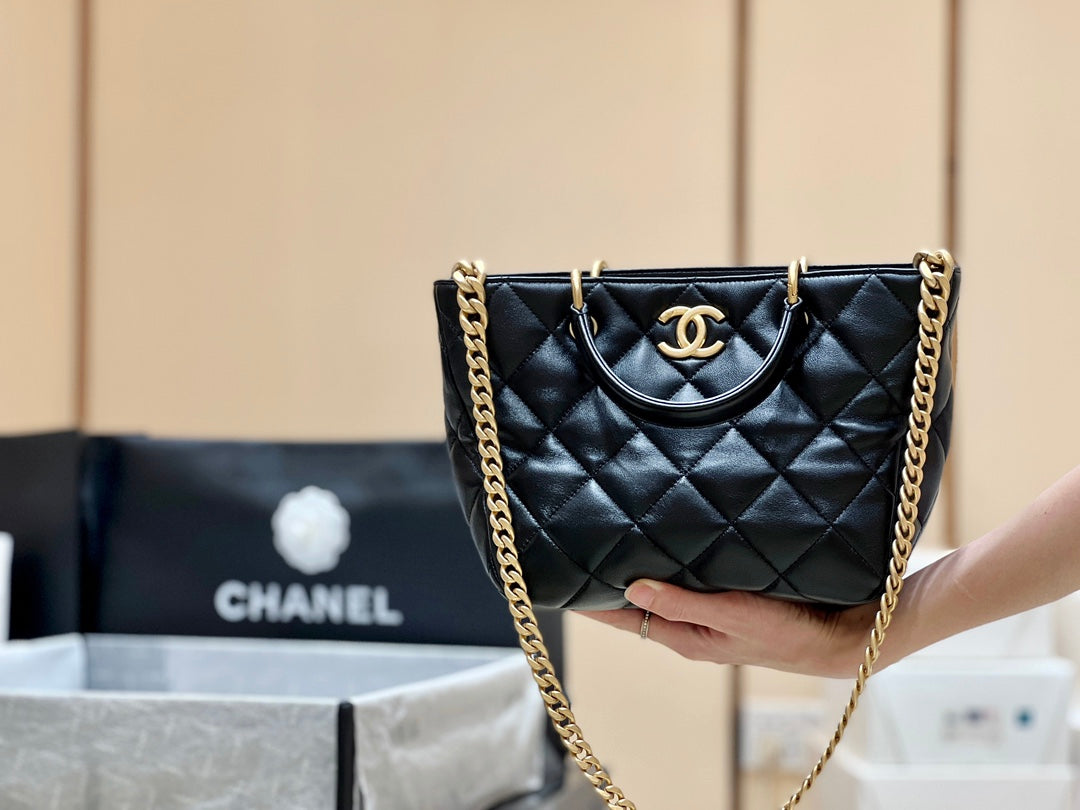 小香家-Chanel 23B 羊皮菜籃子tote斜背包/手提包 黑色