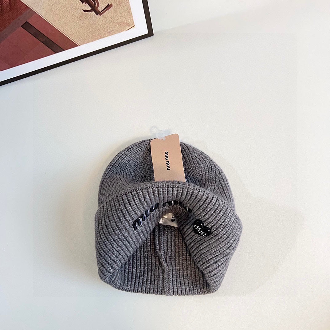 穆m家-刺繡針織帽 灰色