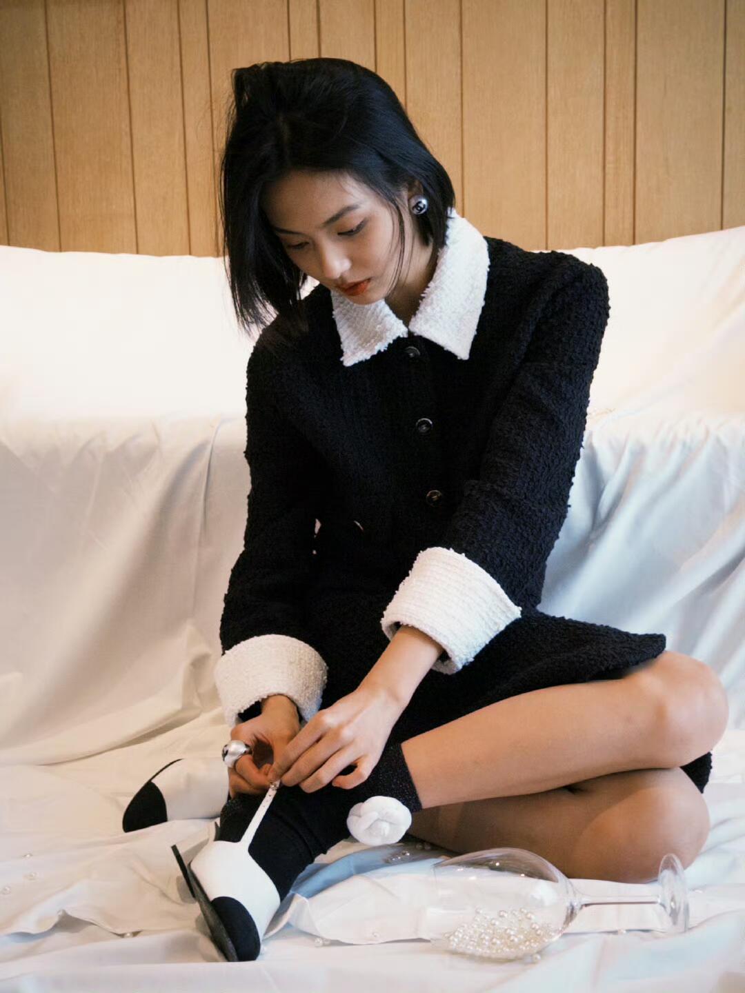 小香家-25P雙C珍珠耳環-黑色/粉色 Jennie同款