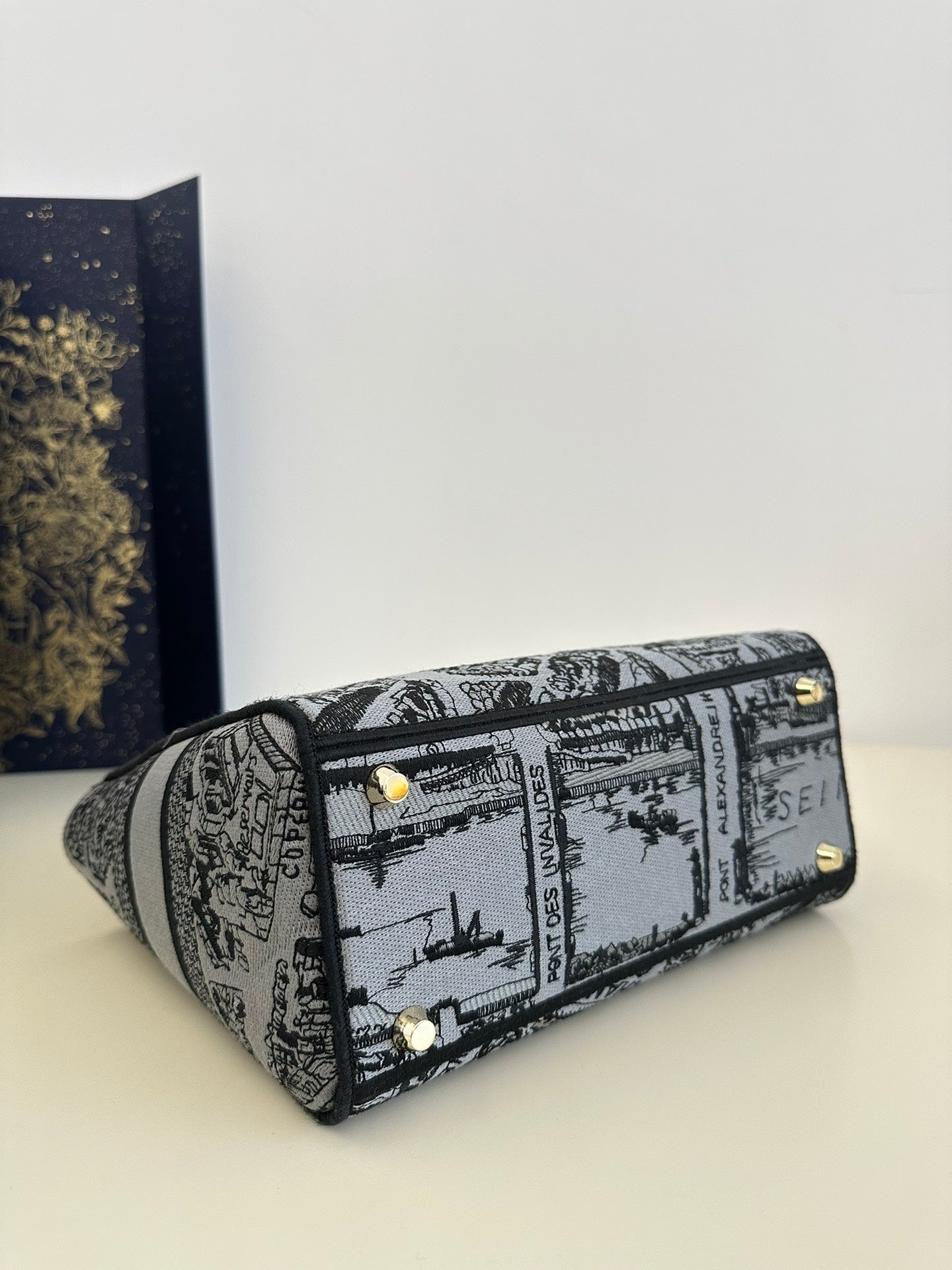 迪D家-Lady 巴黎地圖刺繡系列 灰色 24CM