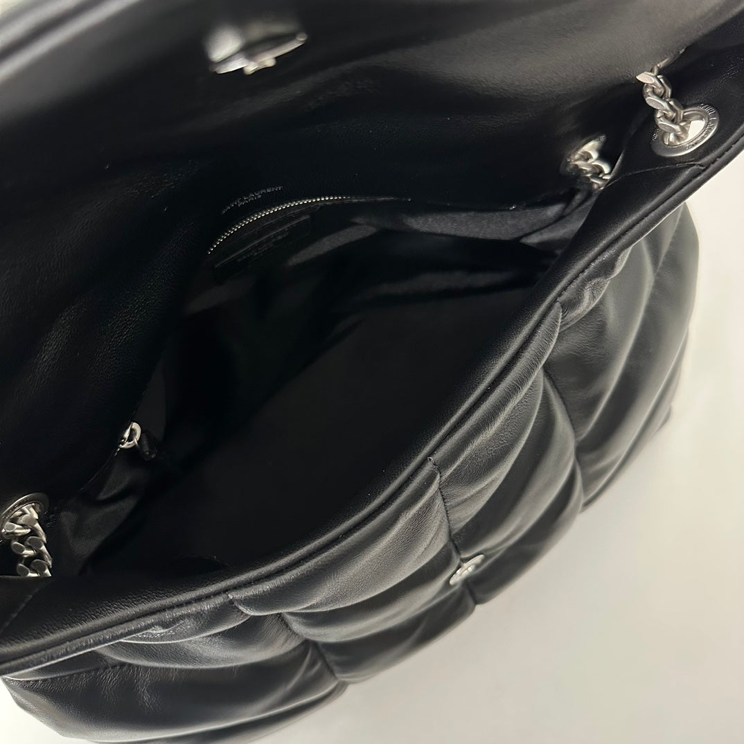 聖Y羅-Loulou Puffer 35cm 絎縫小羊皮雲朵包 黑色銀扣
