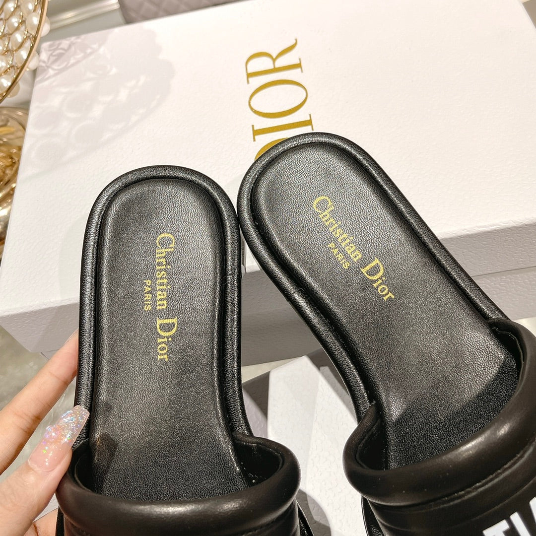 迪D家-2023夏季新款 小羊皮拖鞋 黑色