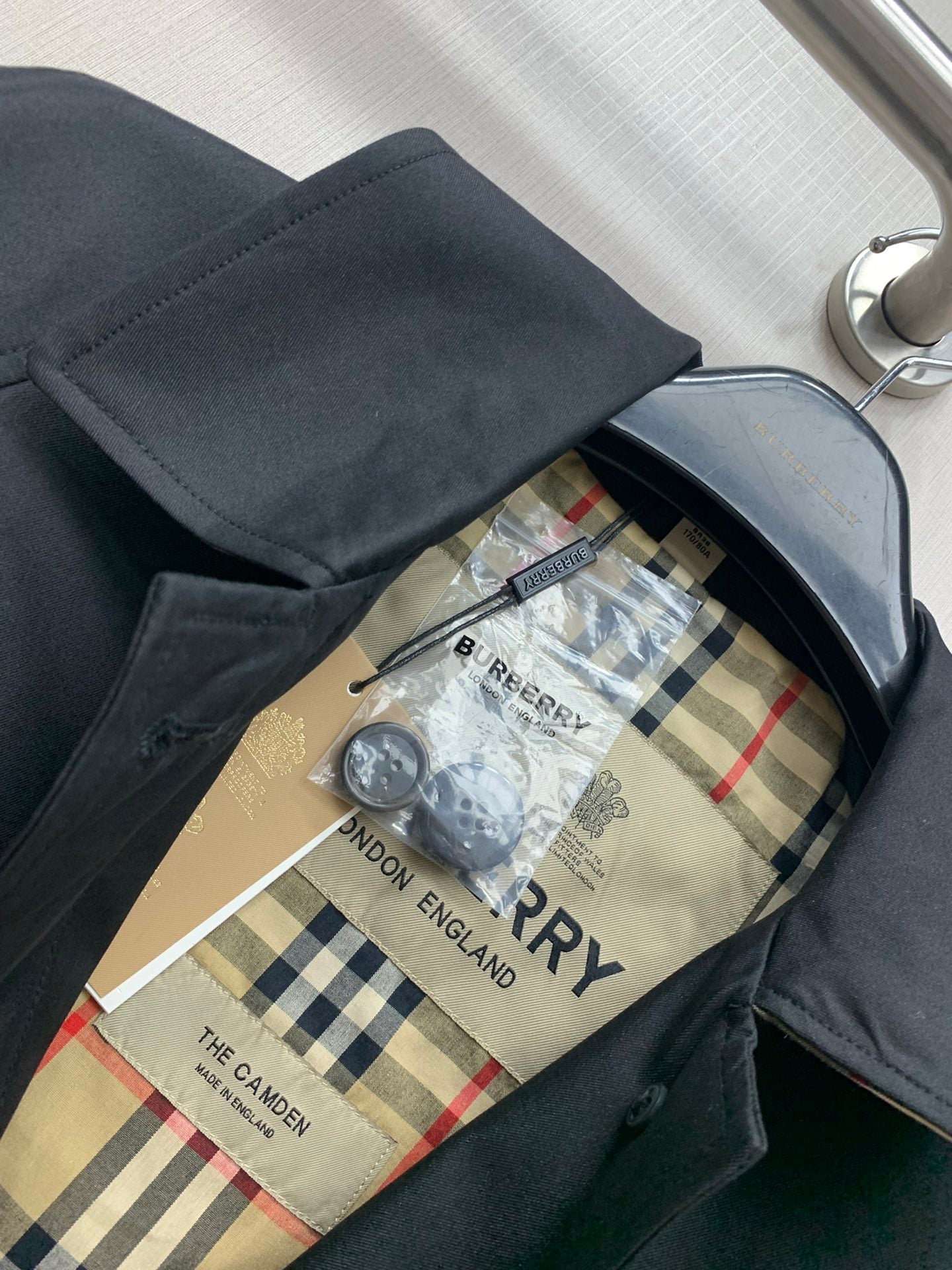 巴B家-2403 卡姆登版型輕便風衣 黑色