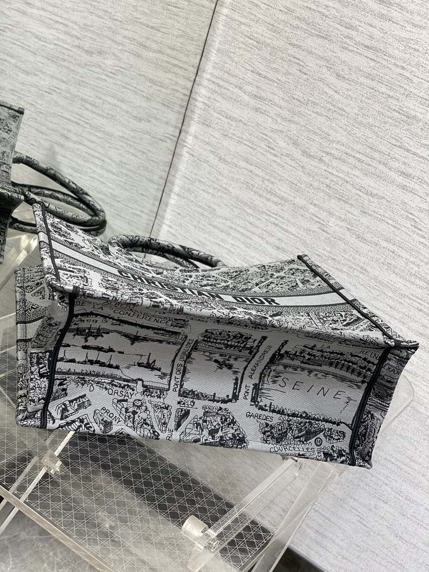 迪D家-Book Tote 2023春夏系列 巴黎地圖刺繡 灰色 大號