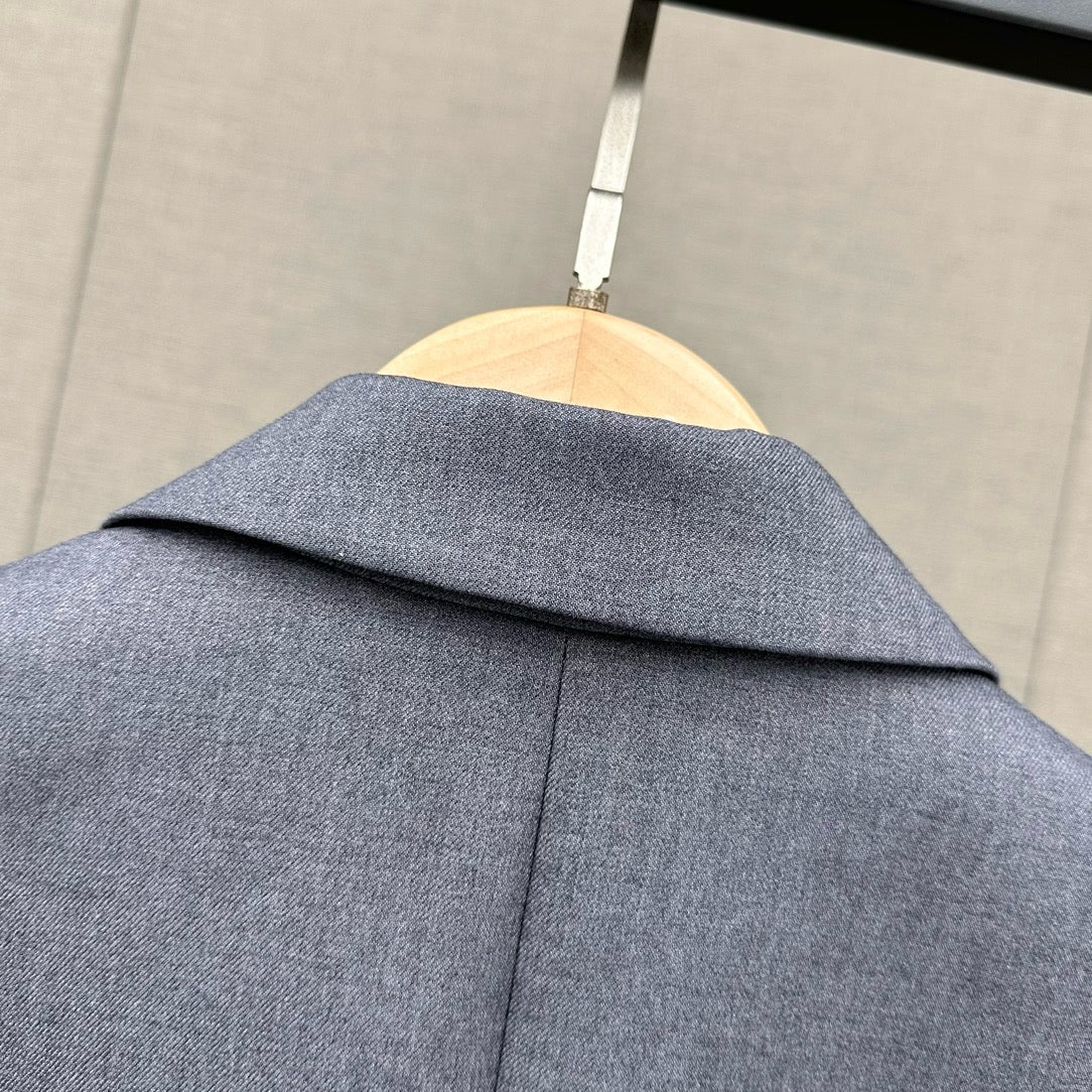 穆M家-2404 冷淡風短款西裝套裝 灰色