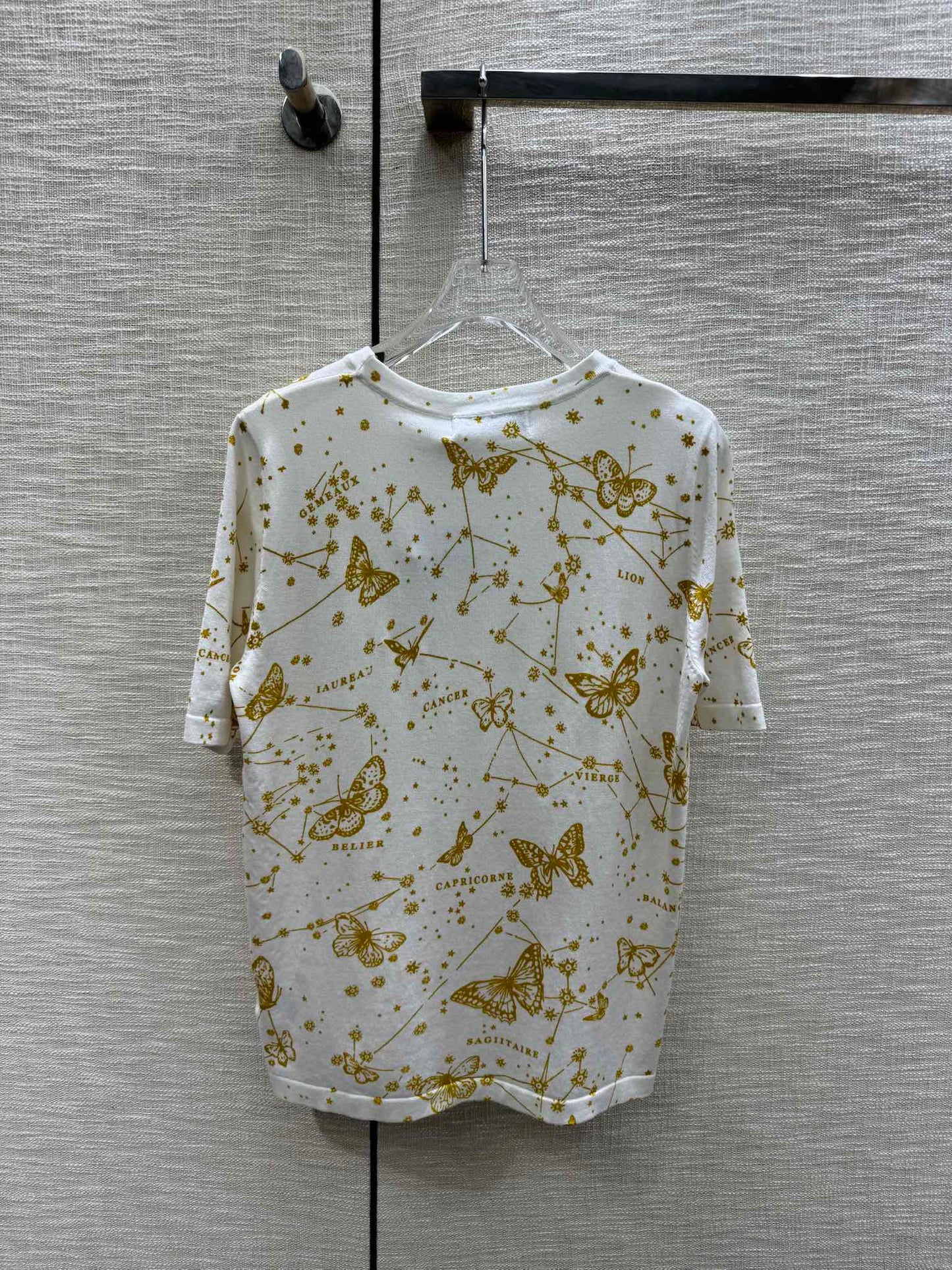 迪D家-2403 蝴蝶圖案圓領短袖TEE