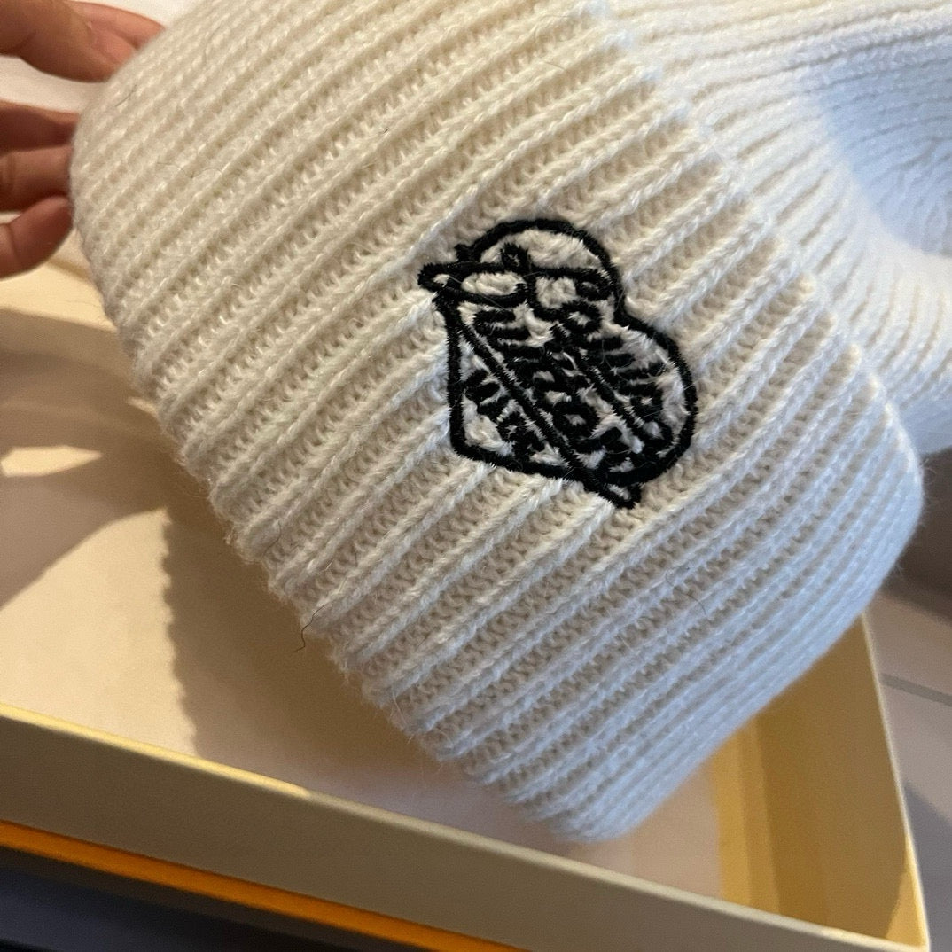 路L家-刺繡針織帽 白