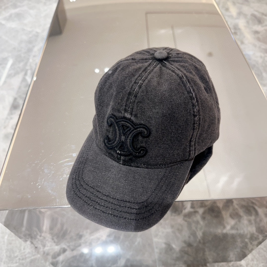 賽C家-新款水洗刺繡Logo棒球帽 黑色