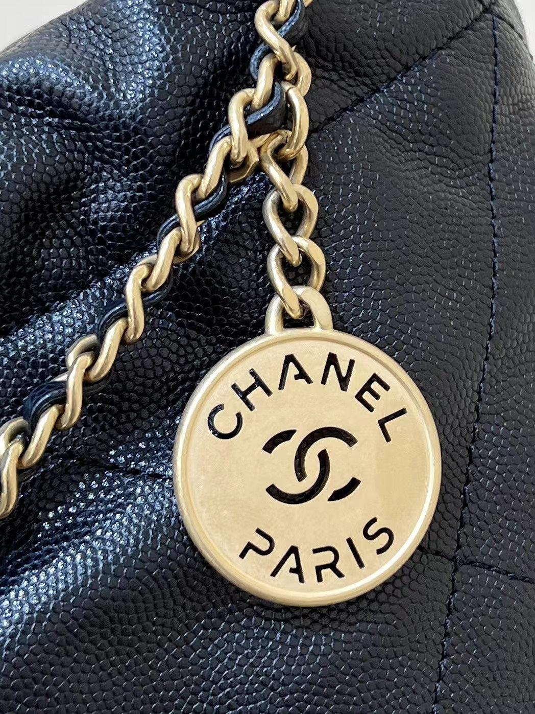 小香家-Chanel 22號手袋 魚子醬皮黑金色 小號