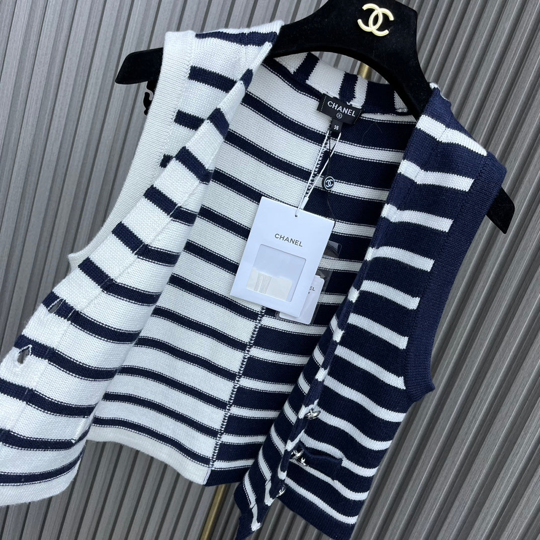 小香家-2403 24新品上架條紋錯色針織馬甲