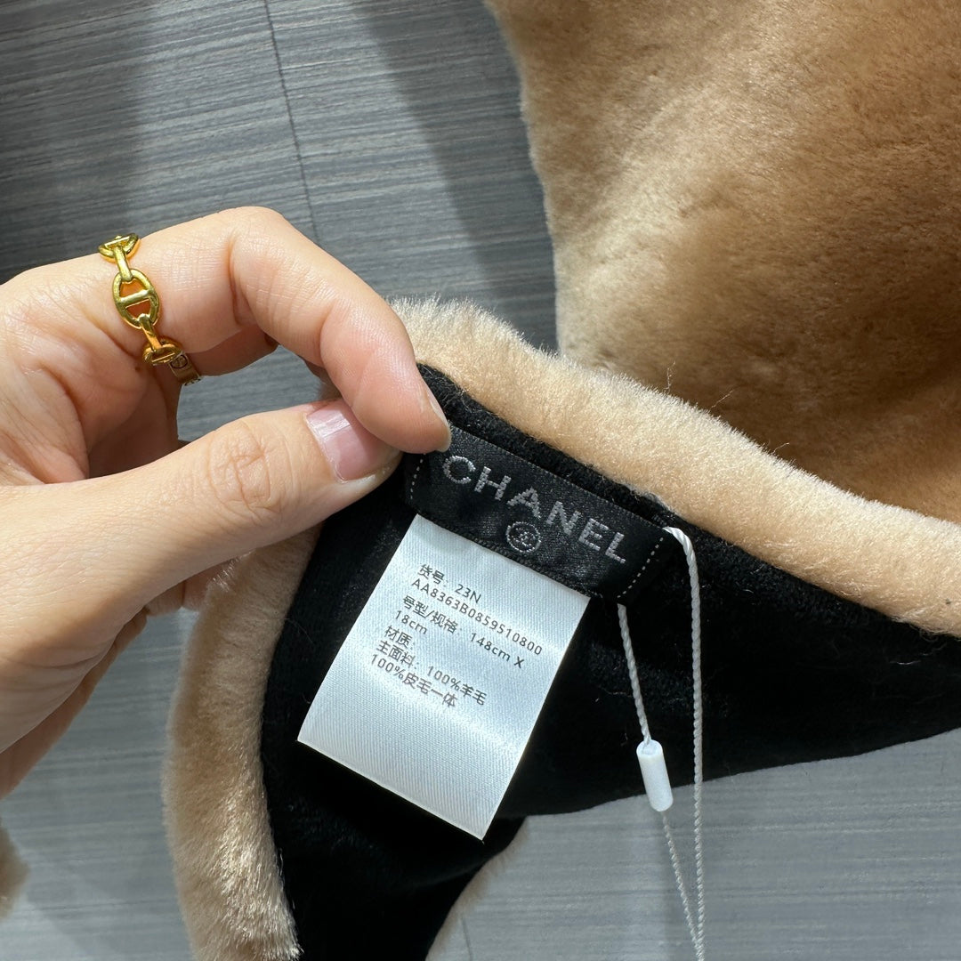 小香家-2023秋冬新款雙C圍巾 卡其色