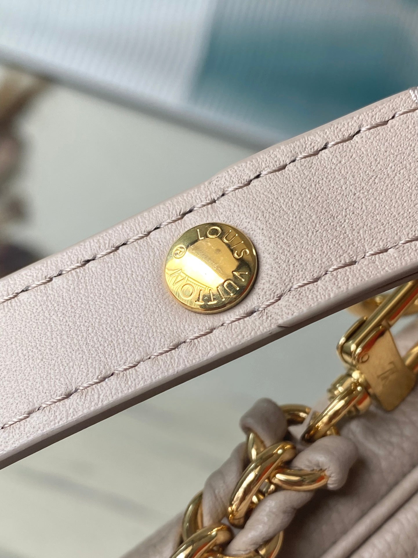 M80399 路L家-Multi Pochette Accessories 手袋 三合一包 杏色
