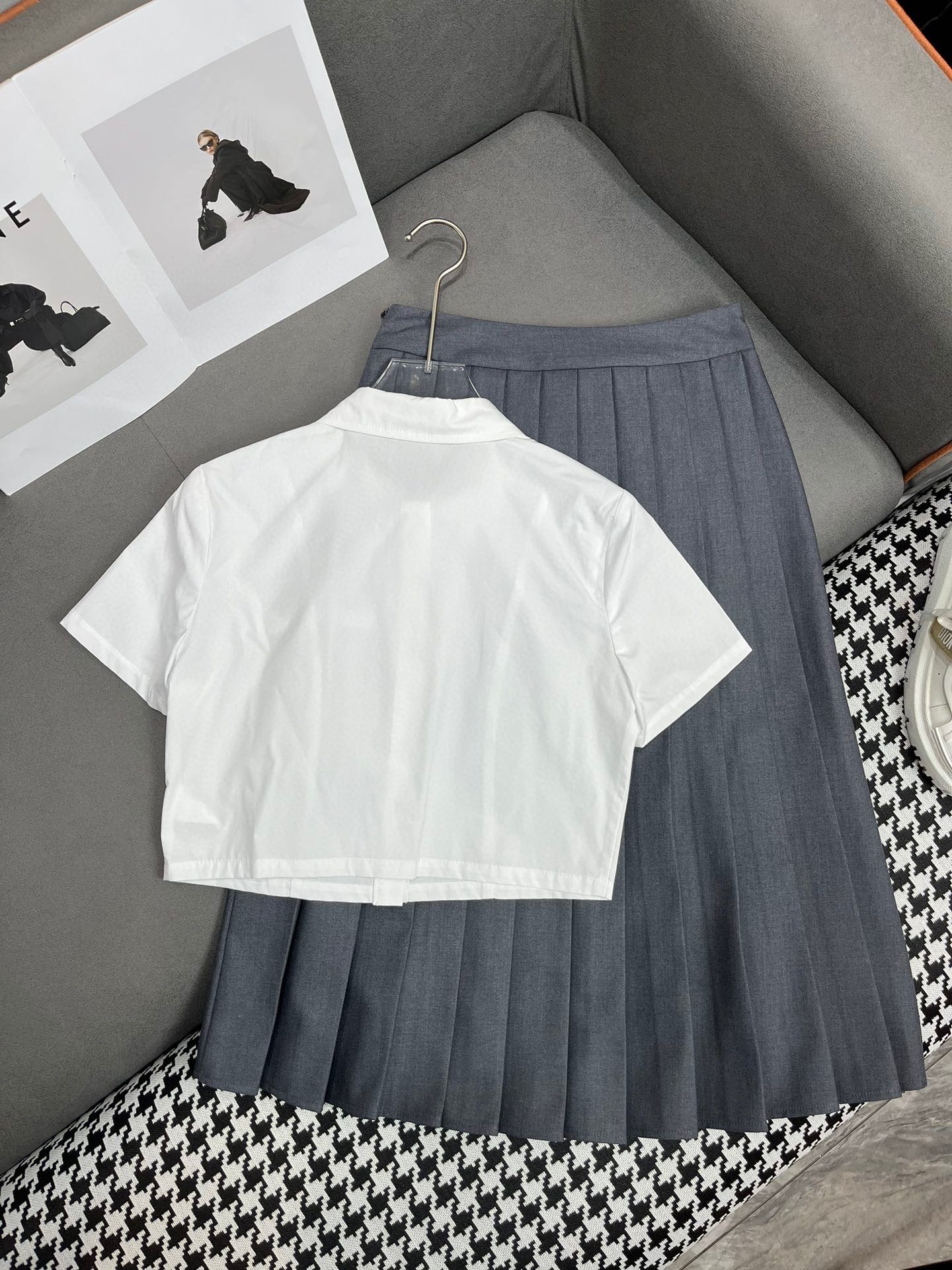賽C家-2403 24SS夏季新款短襯衫長裙套裝 灰色