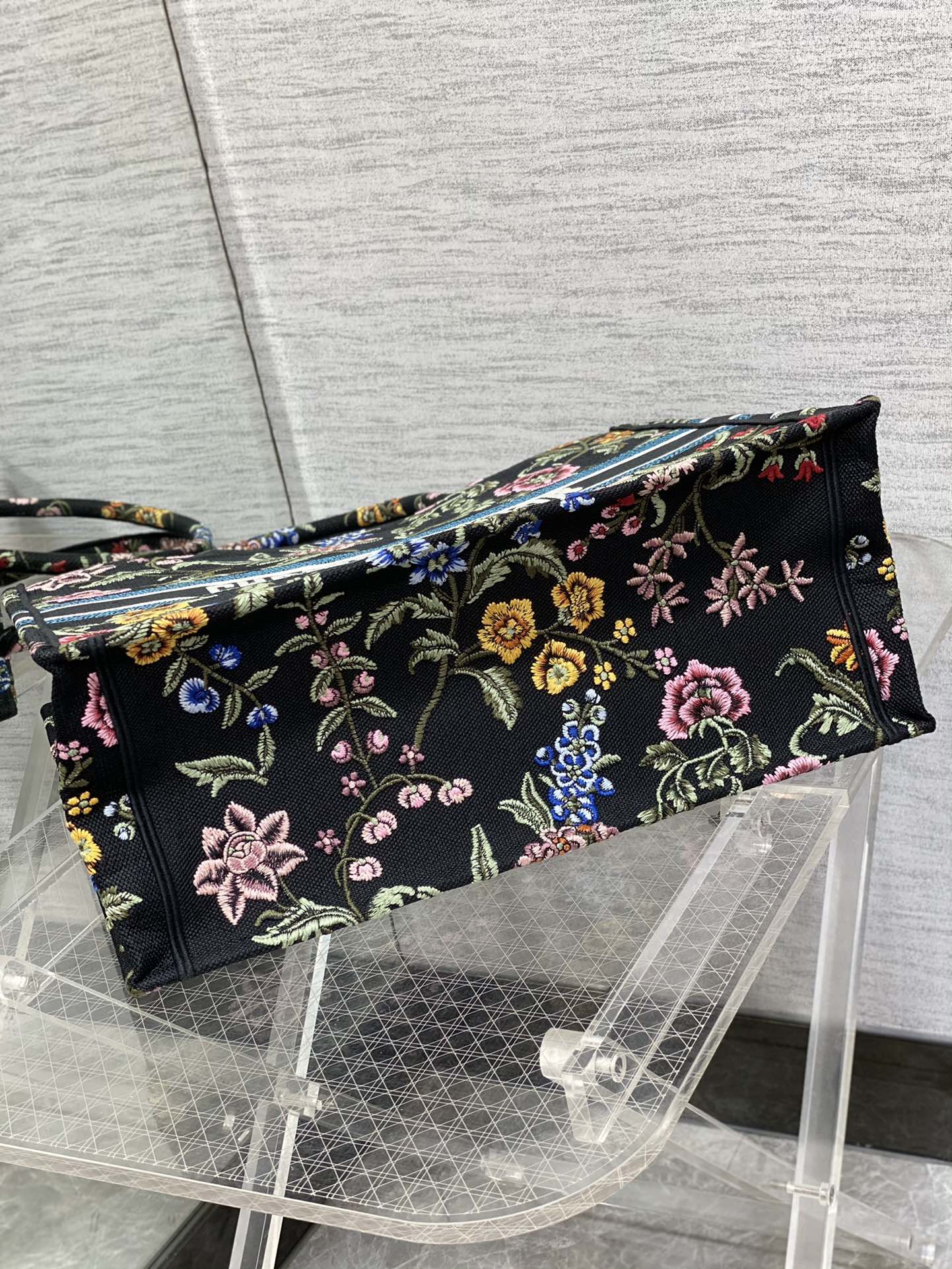 迪D家 Book Tote 刺繡字母黑色 大號41.5cm
