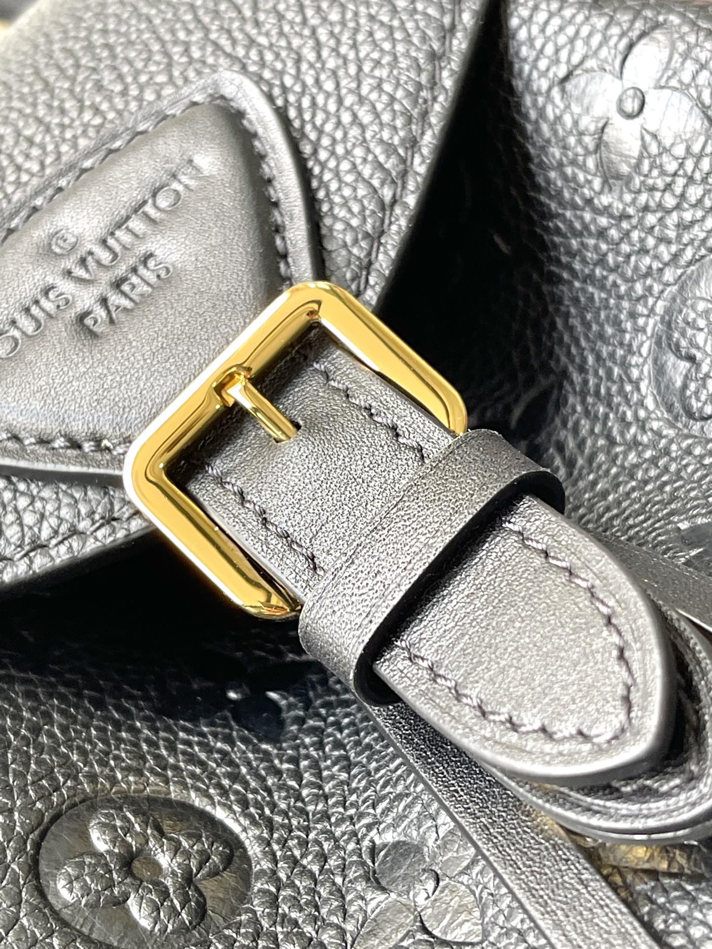M45205 路L家-Owned 雙肩包黑色