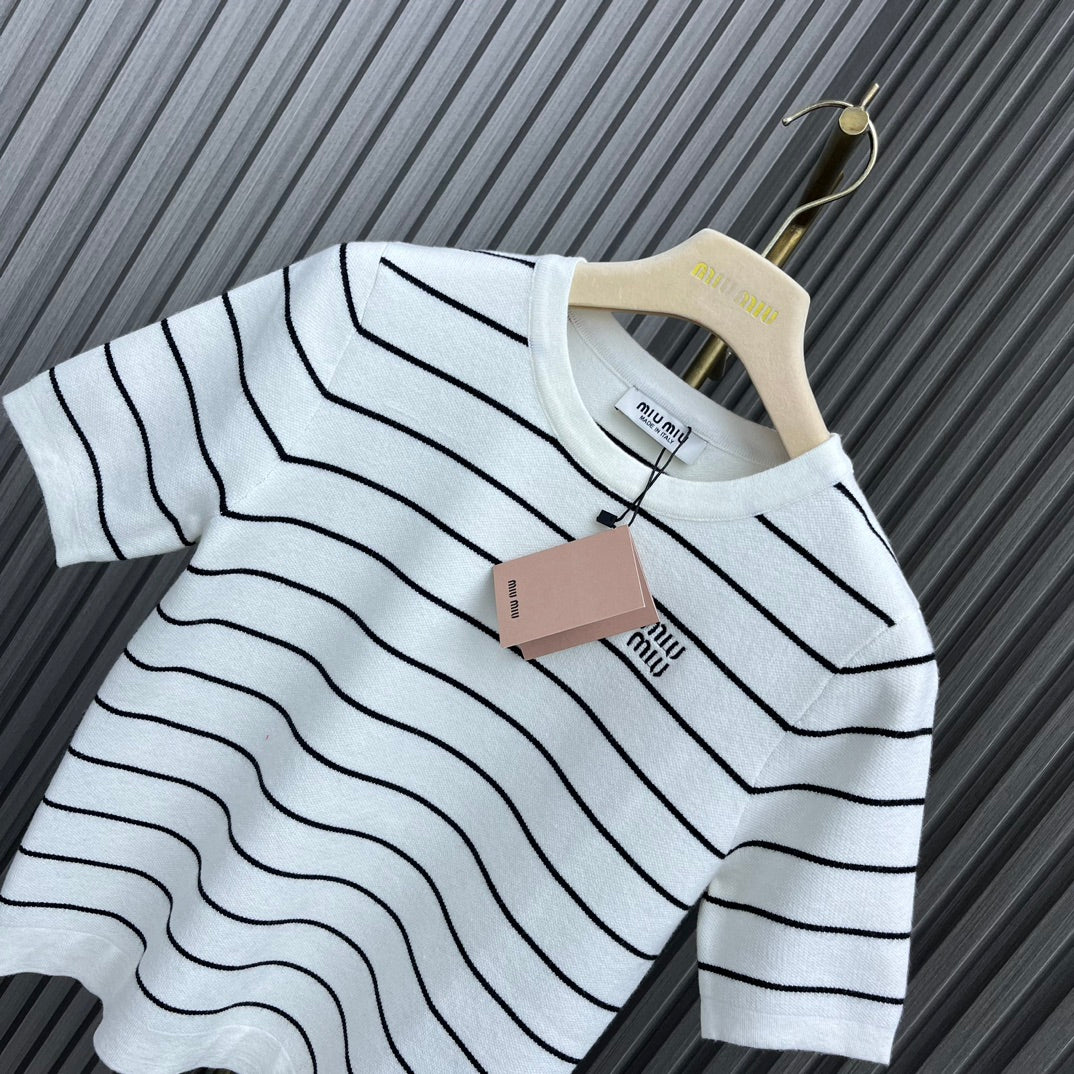 穆M家-2404 24新品上架圓領條紋短袖TEE 白色