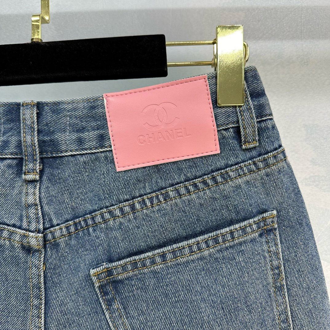 小香家-2403 夏季新款彩色刺繡牛仔磨毛短褲