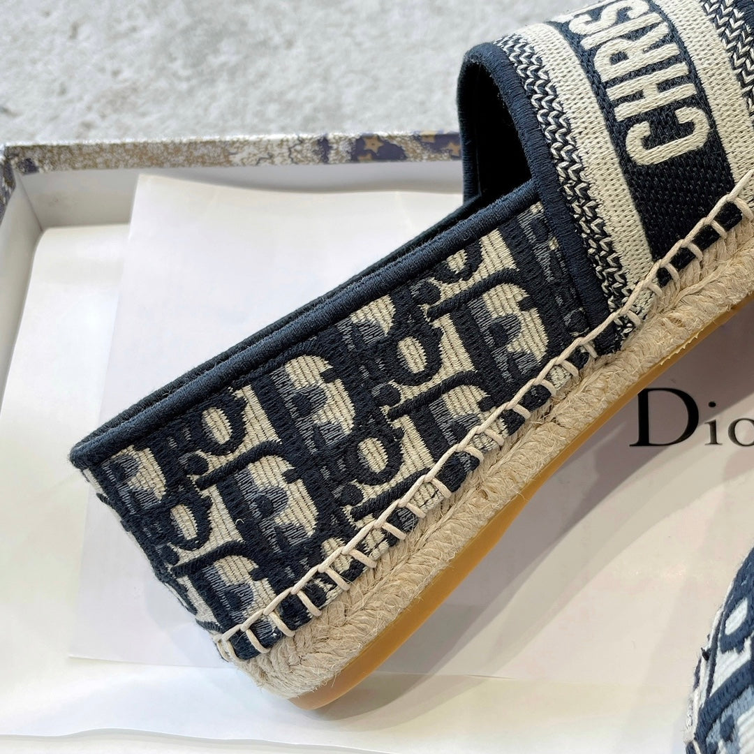 迪D家-經典款 立體刺繡漁夫鞋 藍色