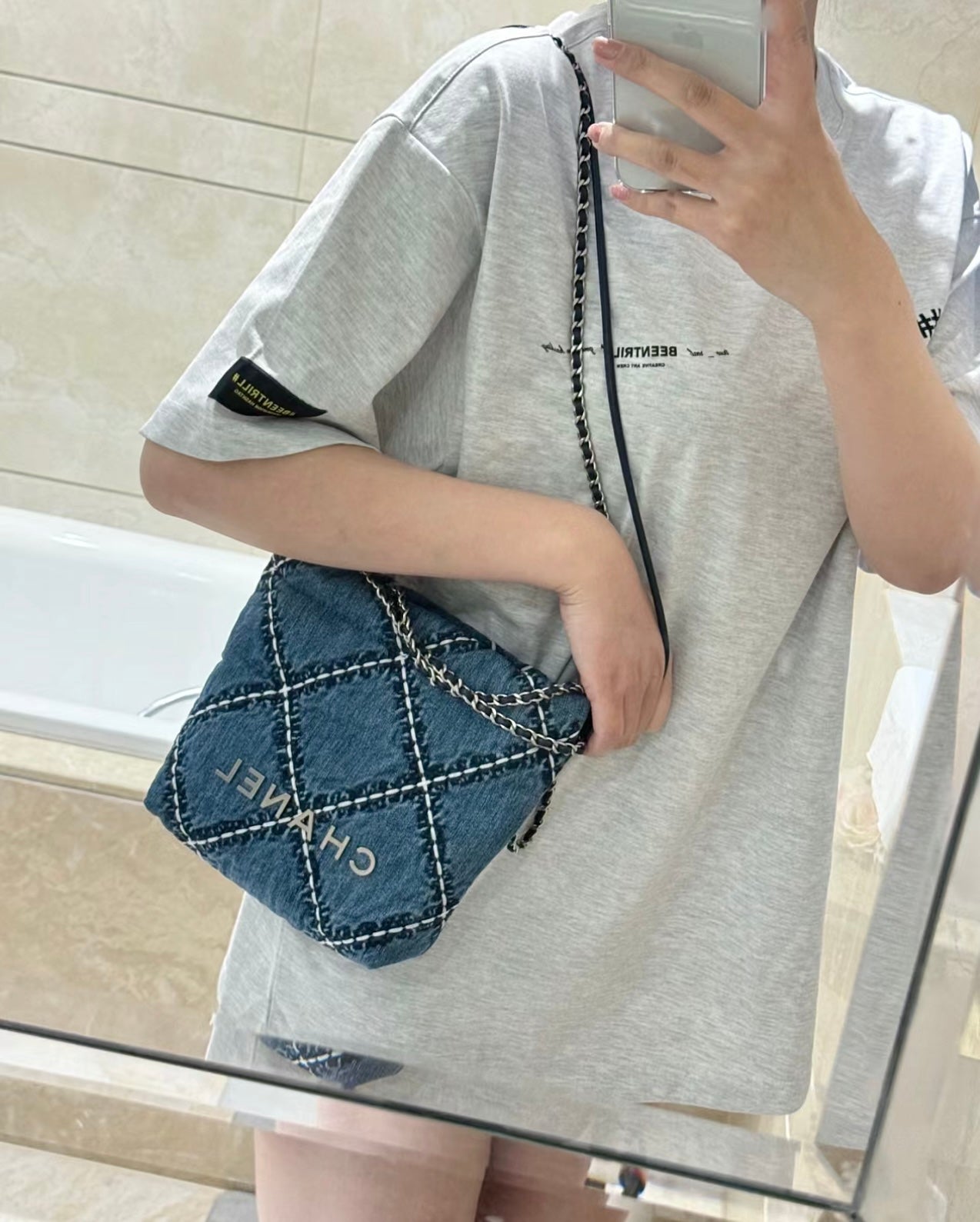 小香家-春夏新款 Chanel 22號手袋 菱格紋縫線牛仔布 小號