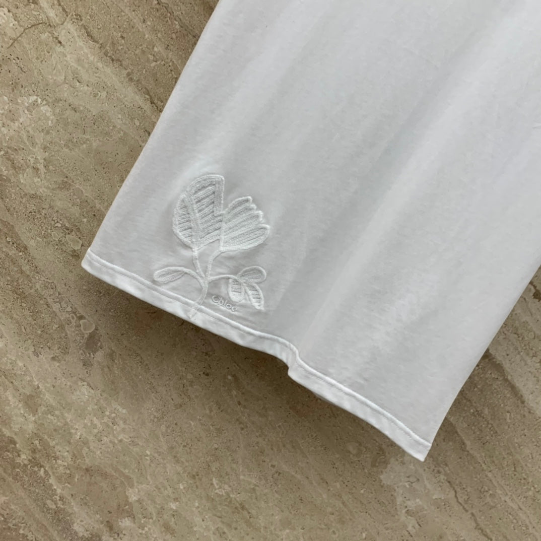 克羅C-2403 24SS春夏新款花朵刺繡短袖TEE 白色