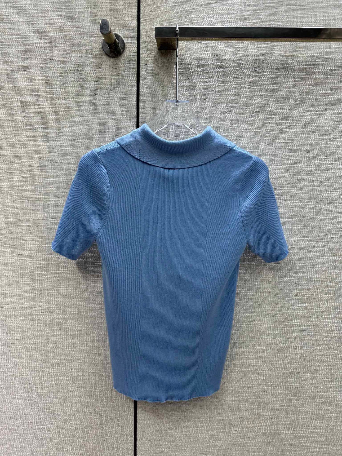 芬F家-2403 24早春最新系列簡約風polo領短袖上衣 藍色