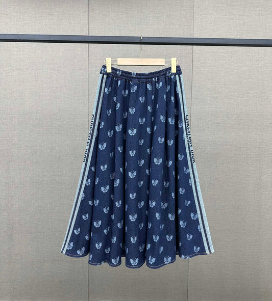 迪D家-2403 蝴蝶字母印花工藝牛仔裙