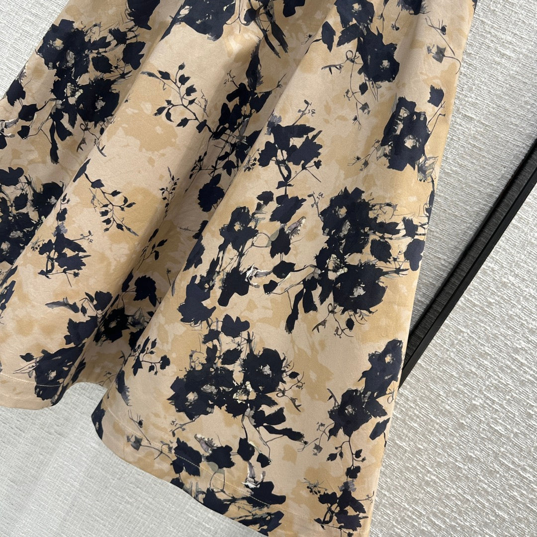 迪D家-2403 新品黑色花卉卡其半身裙
