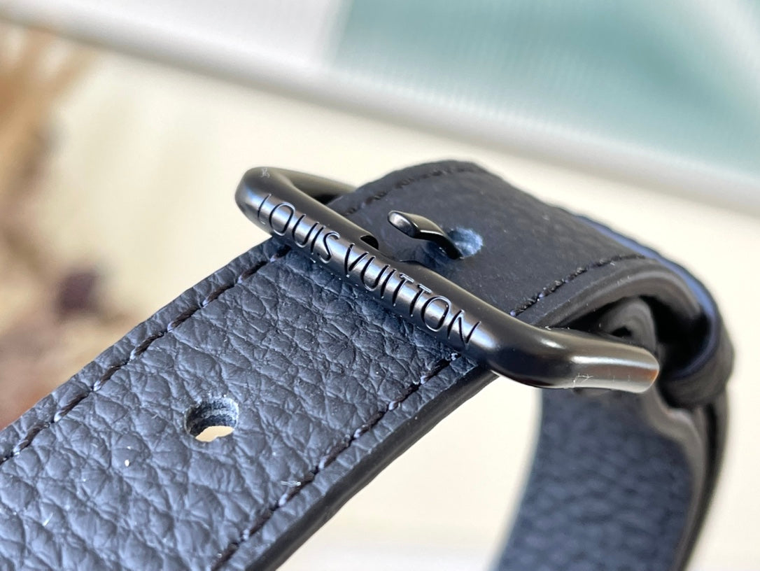 M21677 路L家-Handle Soft Trunk 手袋