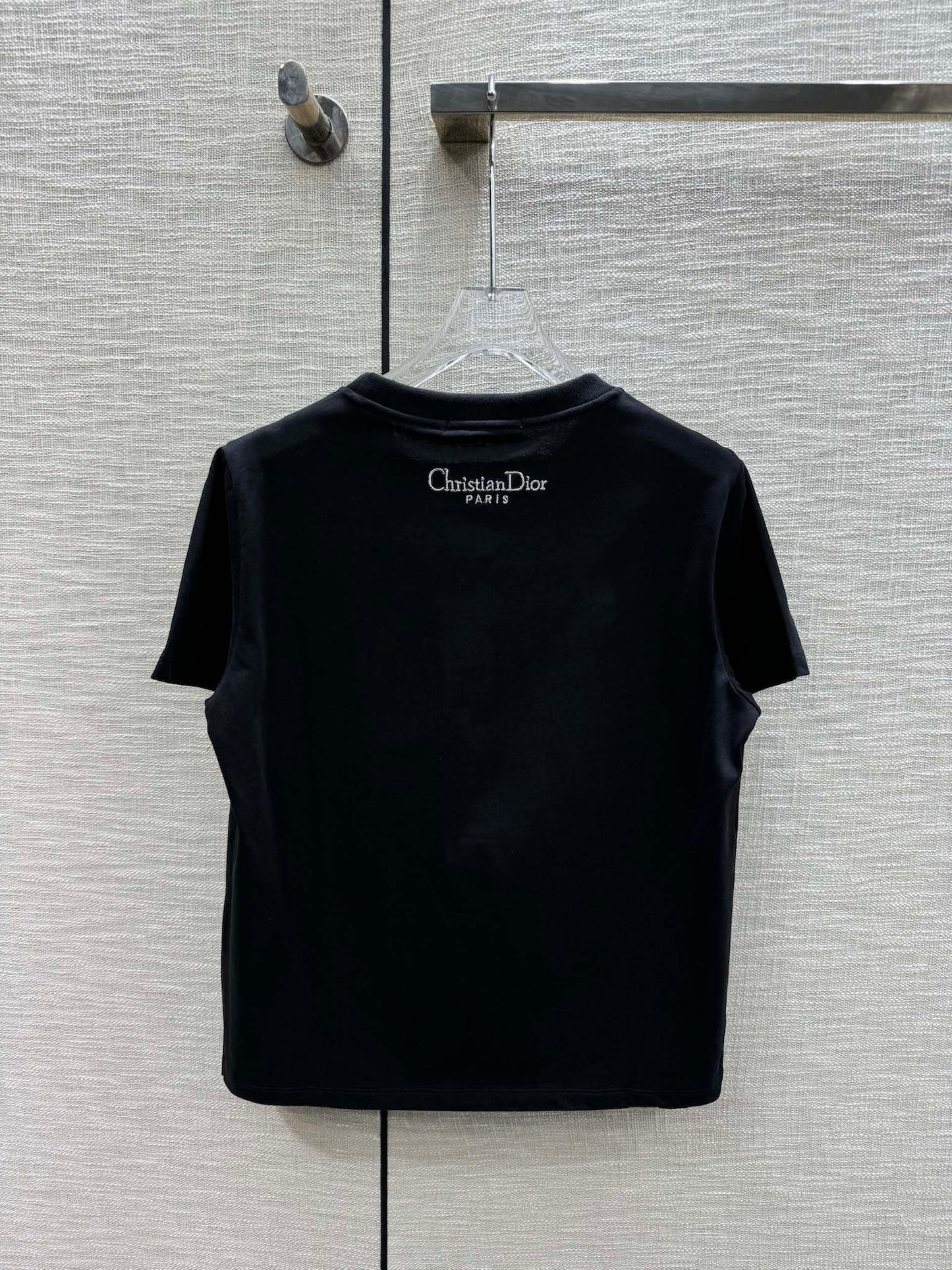 迪D家-2403 24早春最新撞色刺繡高訂百搭TEE 黑色