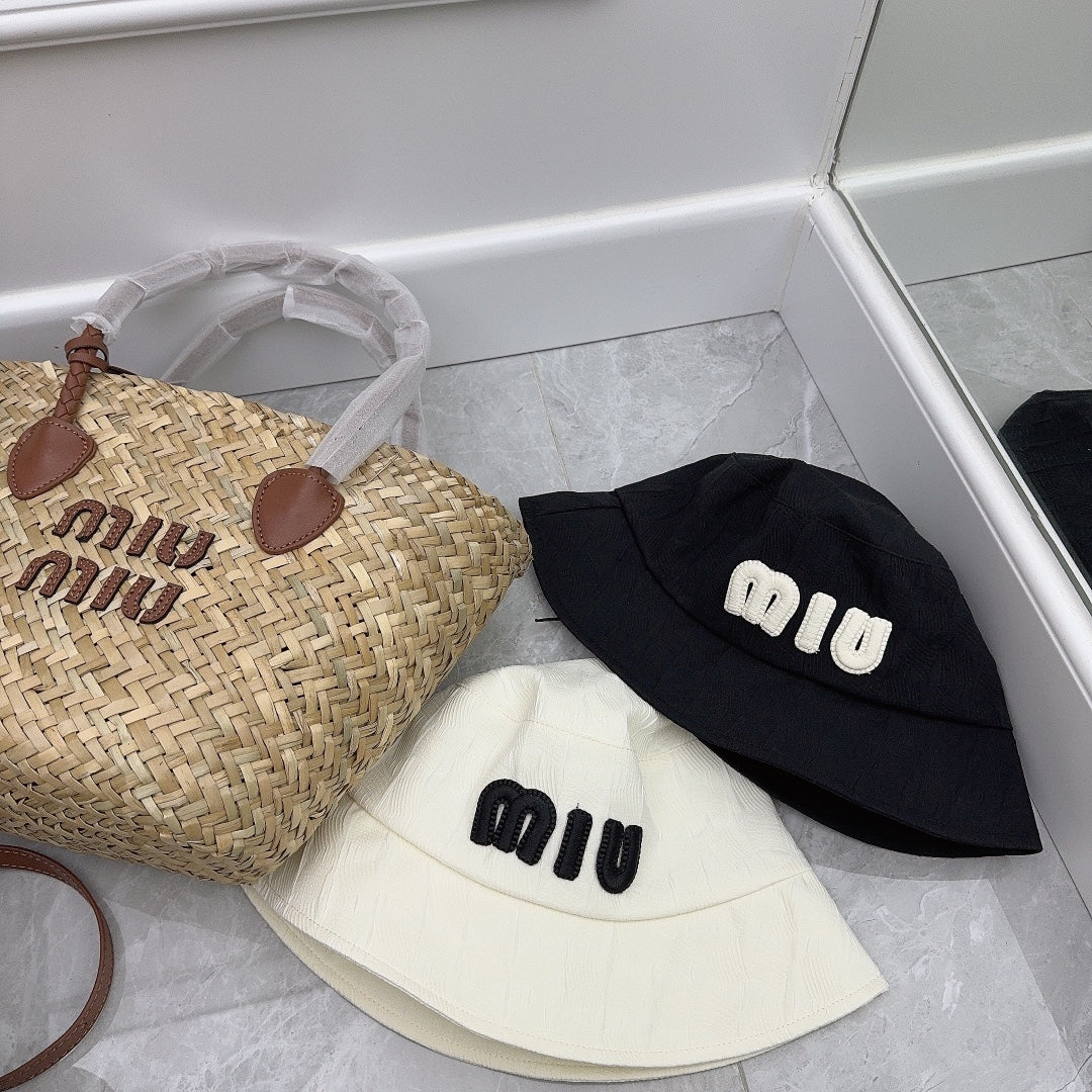 穆M家-新款百搭字母刺繡漁夫帽