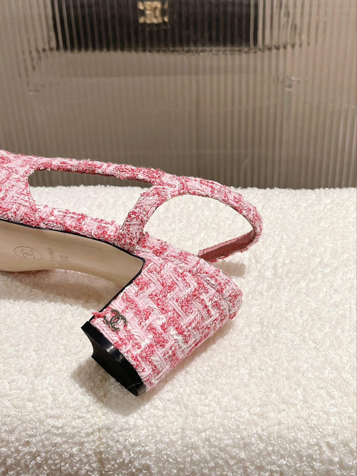 小香家-經典款 slingback 後空拼色低跟涼鞋 粉色