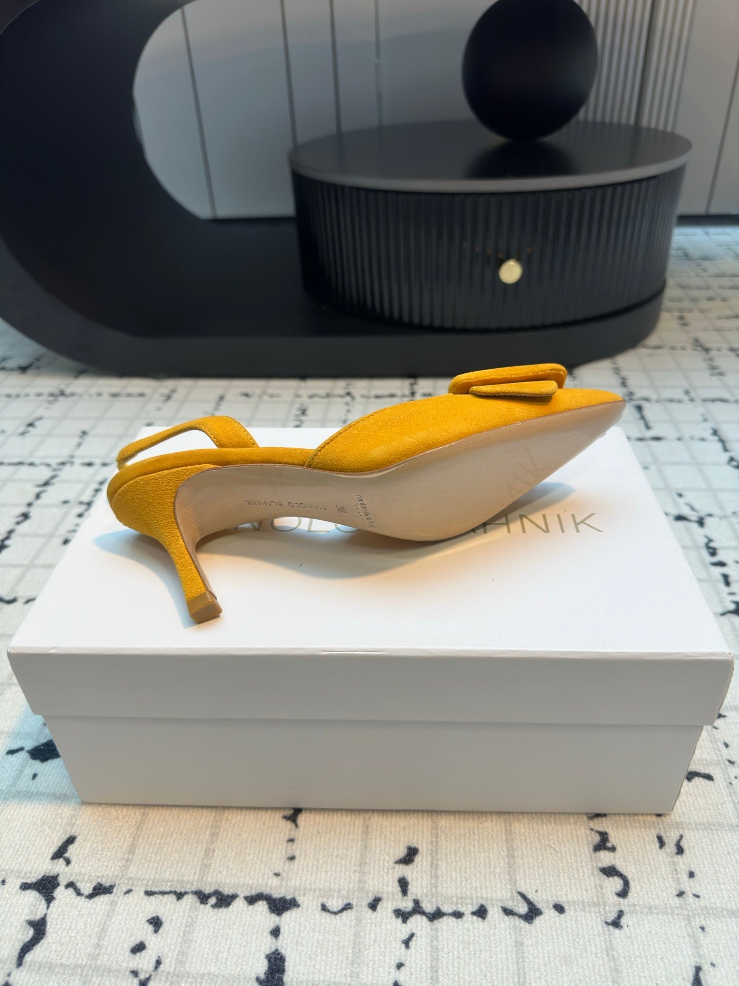 Manolo Blahnik-2024 高跟涼鞋 黃色