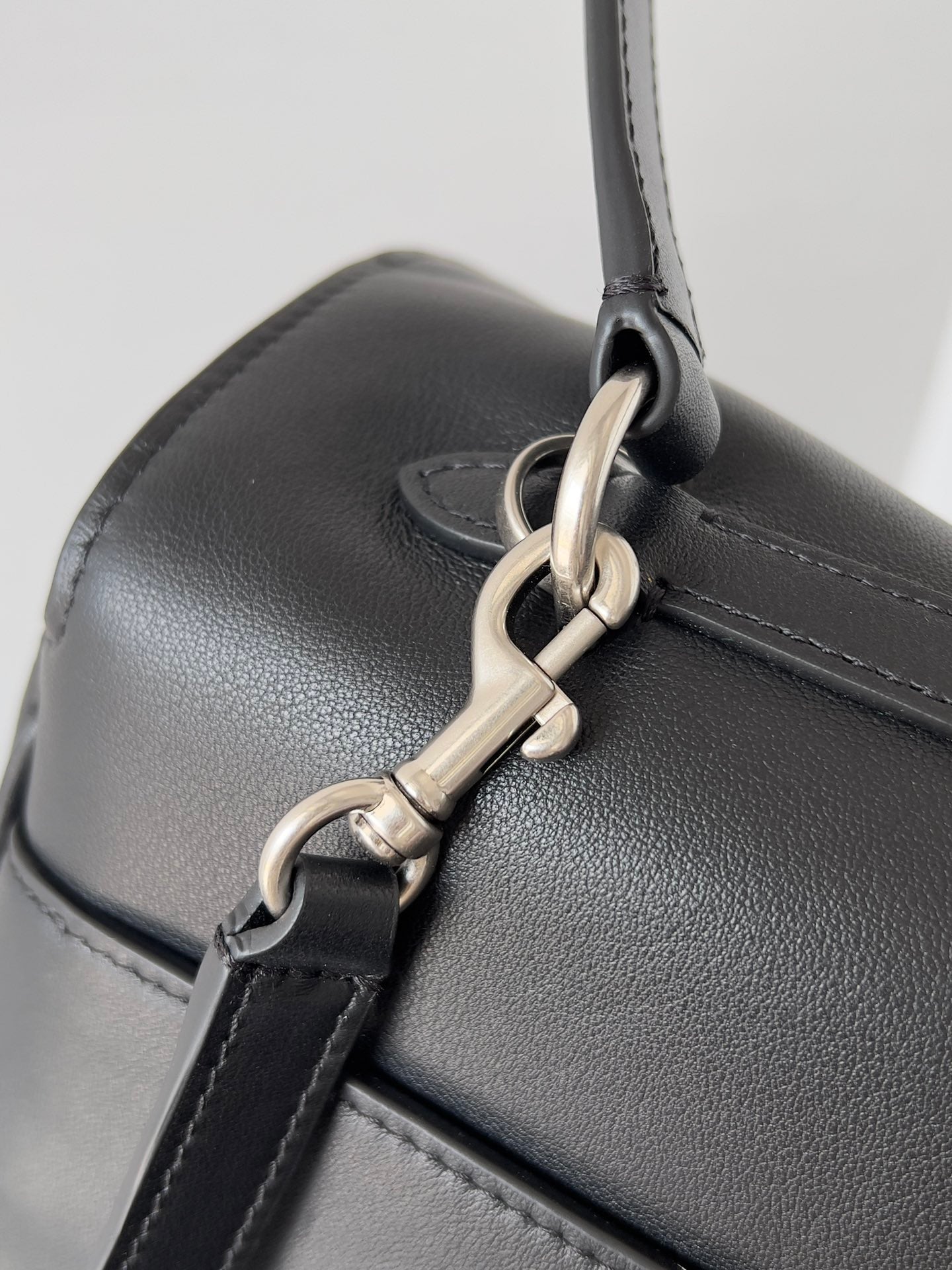巴黎世-RODEO包-L39.8cm-黑銀扣