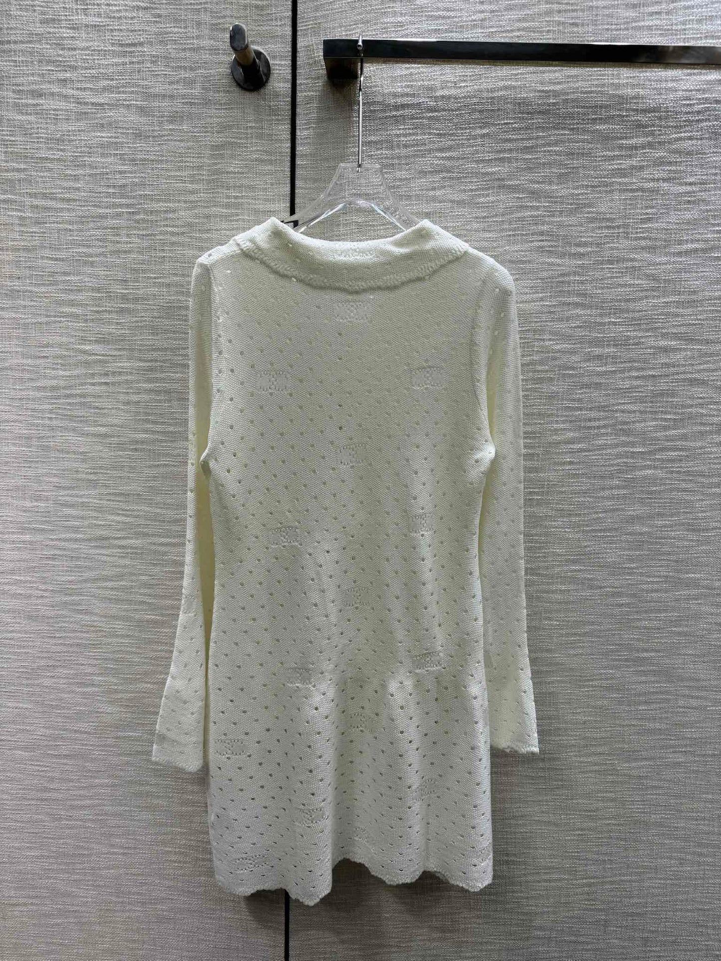 小香家-2403 雙C鏤空針織洋裝 杏色