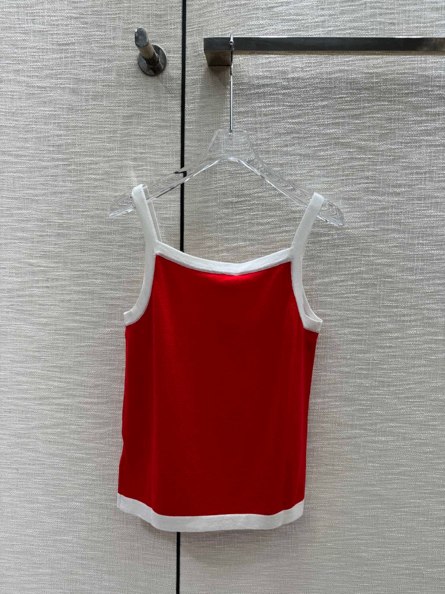 賽C家-2404 刺繡logo針織吊帶背心 紅色