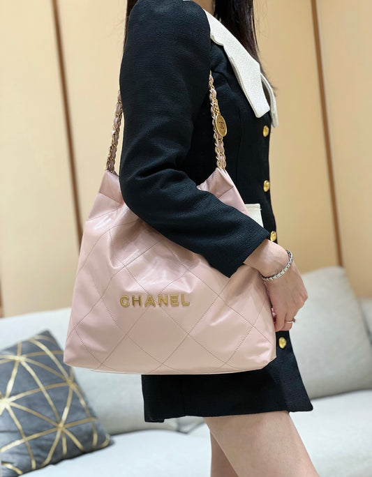 小香家-2023春夏新款 22BAG 中號 淡粉色 上身圖