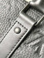 M22765 路L家-Keepall Bandouliere 旅行袋 黑色壓花 男款