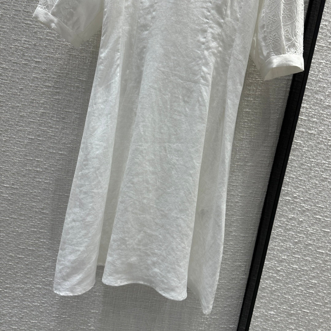 克羅C-2403 24早春新品英式溶花刺繡連身裙